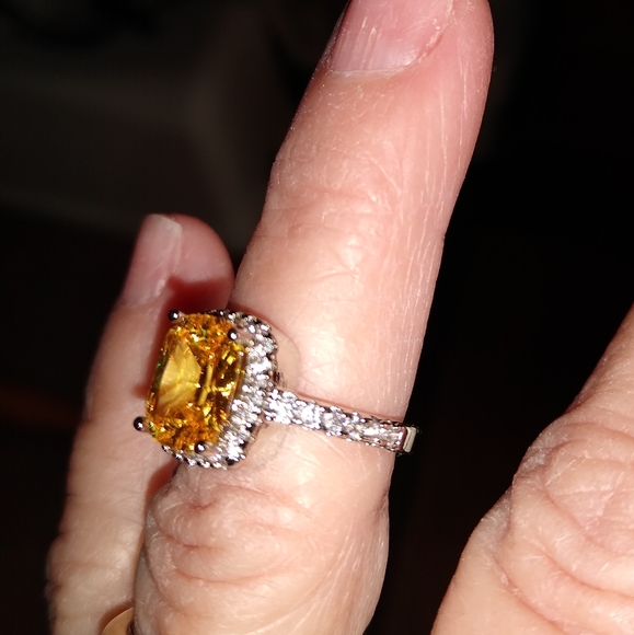 NWT YELLOW SAPPHIRE RING - Picture 3 of 5